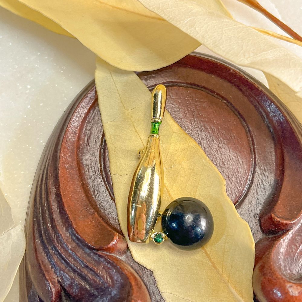 Bowling Pin & Ball Novelty Brooch